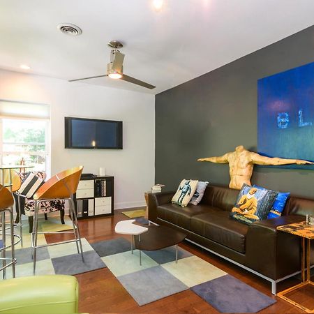 House 5863- Chicago'S Premier Bed And Breakfast Экстерьер фото