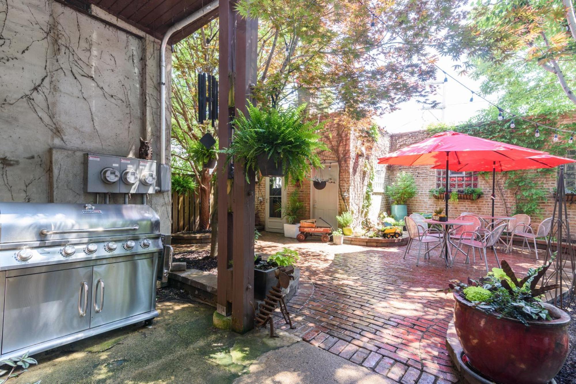 House 5863- Chicago'S Premier Bed And Breakfast Экстерьер фото