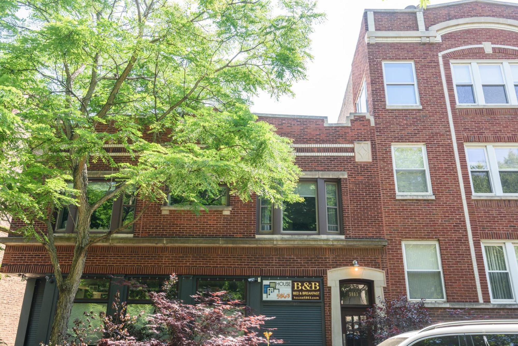 House 5863- Chicago'S Premier Bed And Breakfast Экстерьер фото