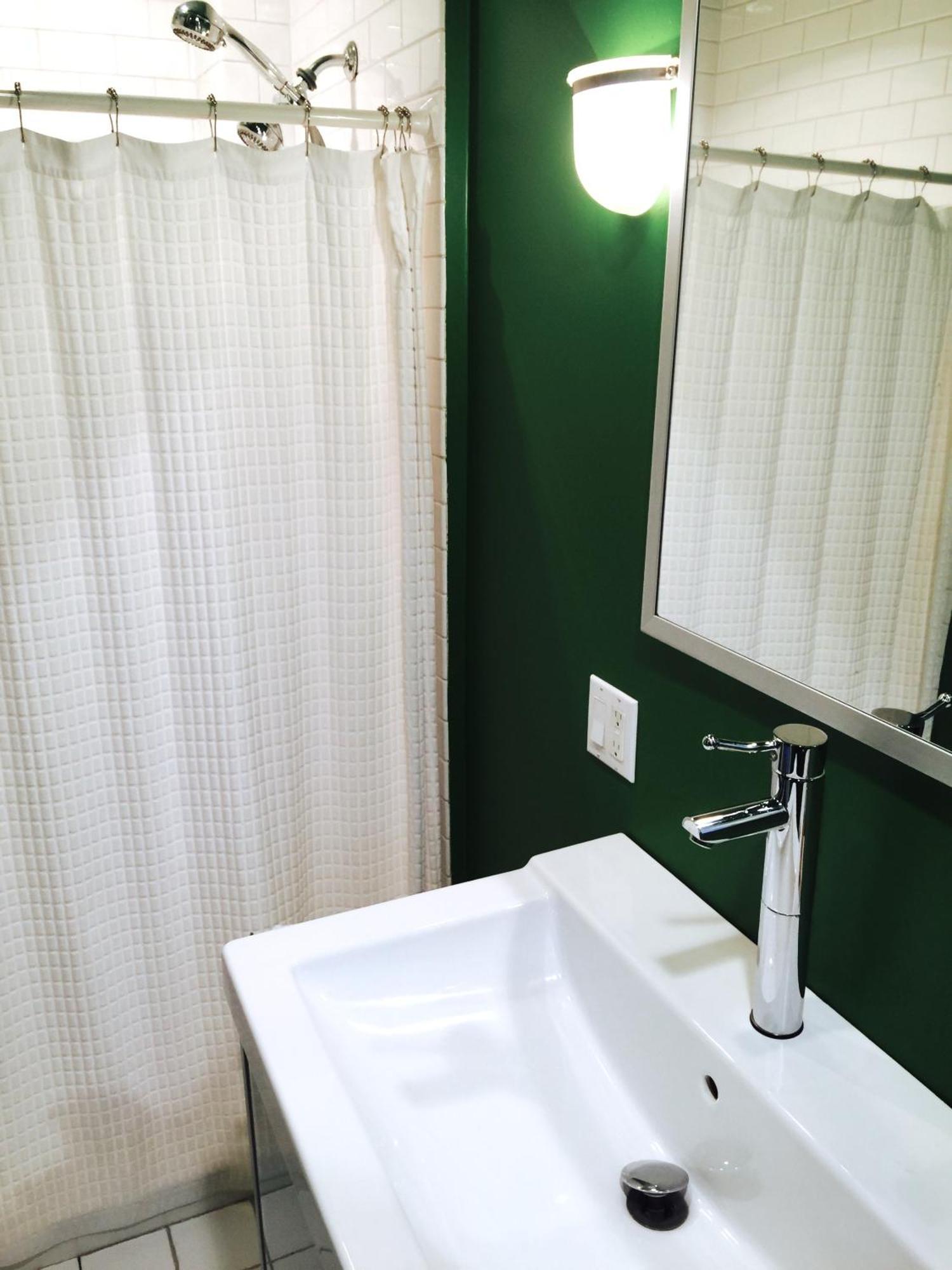 House 5863- Chicago'S Premier Bed And Breakfast Номер фото