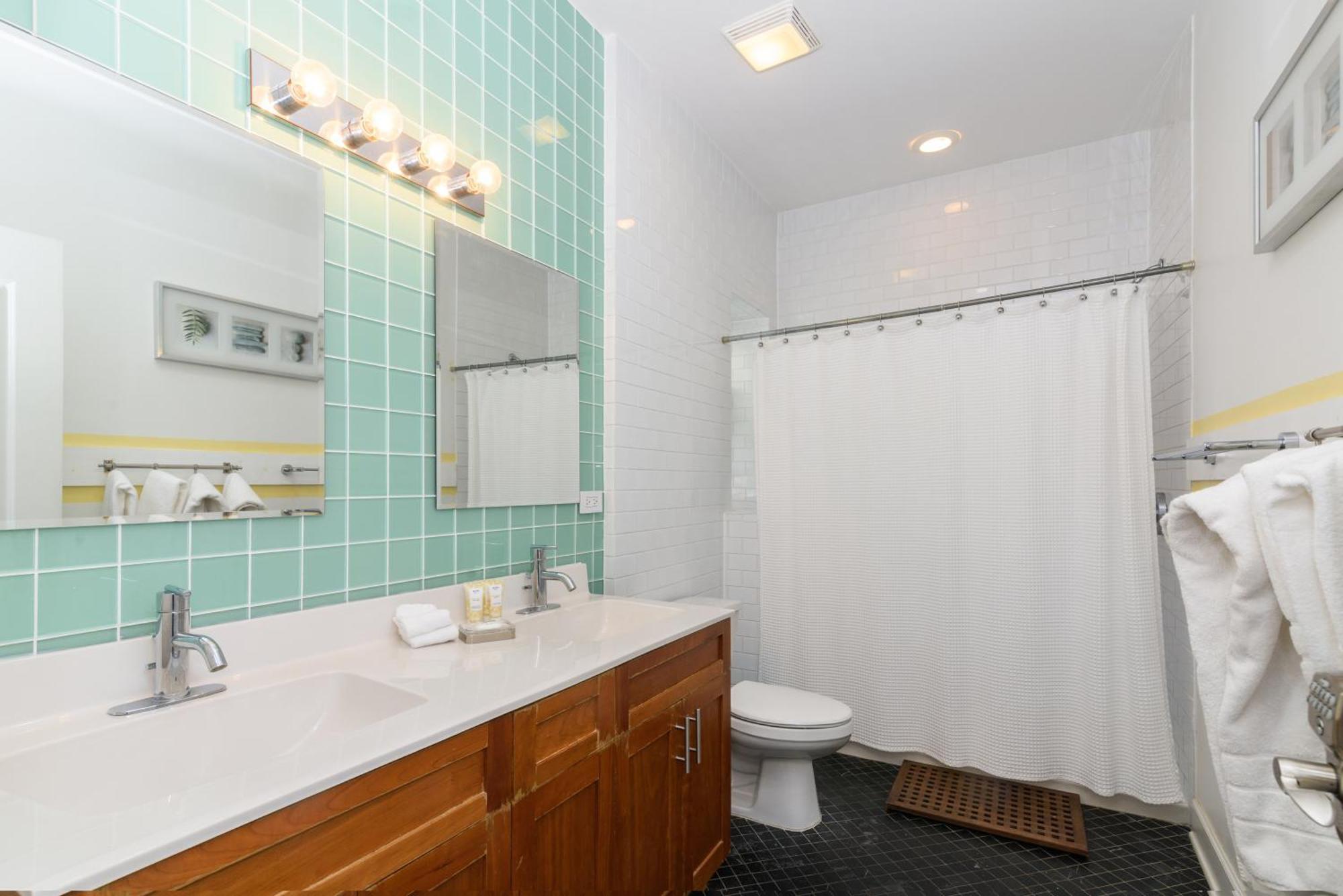 House 5863- Chicago'S Premier Bed And Breakfast Номер фото