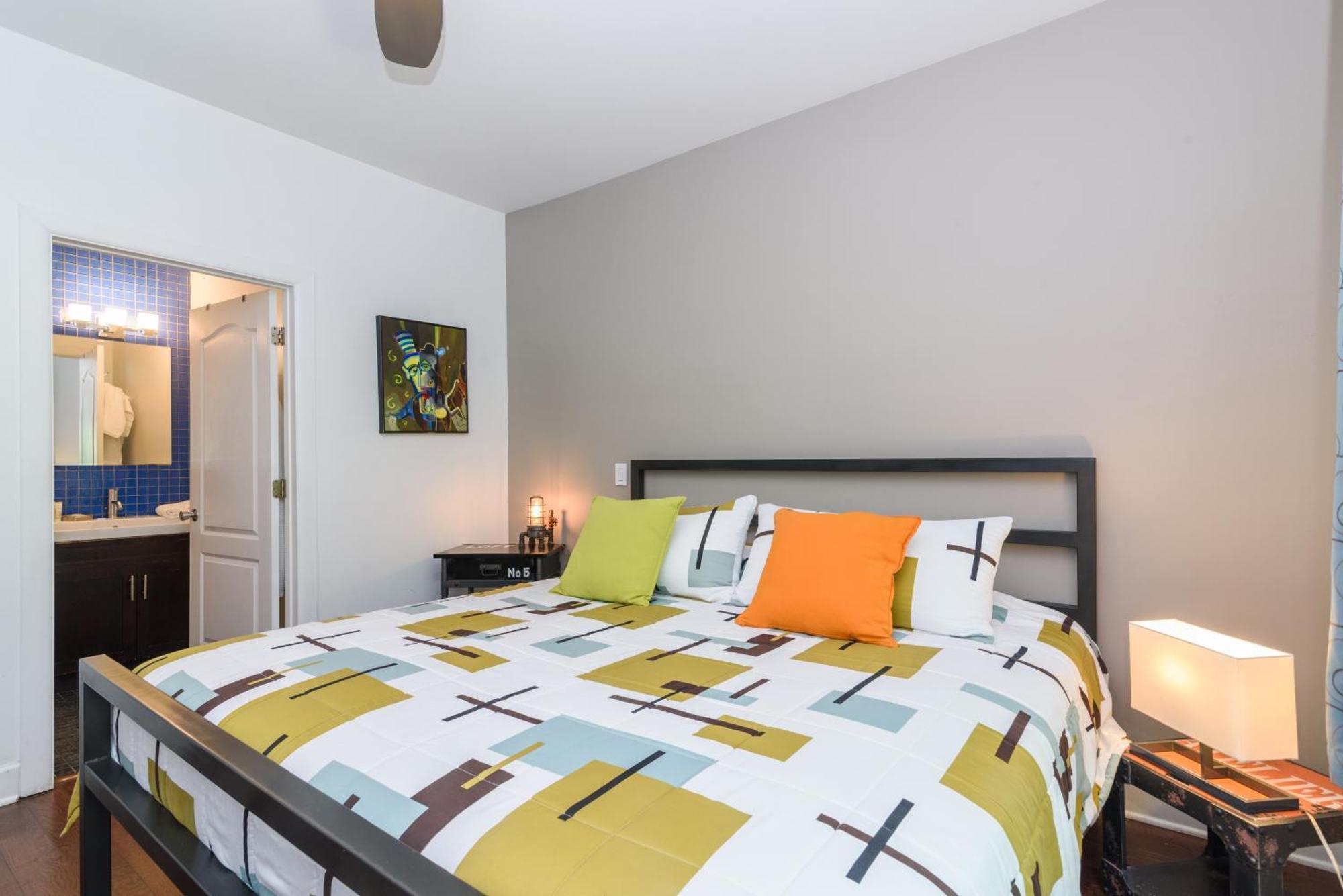 House 5863- Chicago'S Premier Bed And Breakfast Номер фото